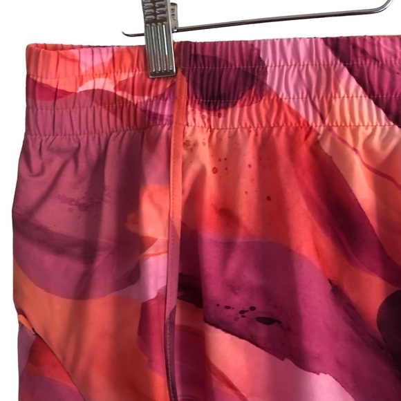 Athleta Printed Mesh Racer Run Shorts 4” Size 1X Pink Orange - Picture 3 of 14